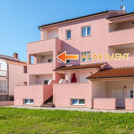 Irina Apartment Медулин Стая снимка