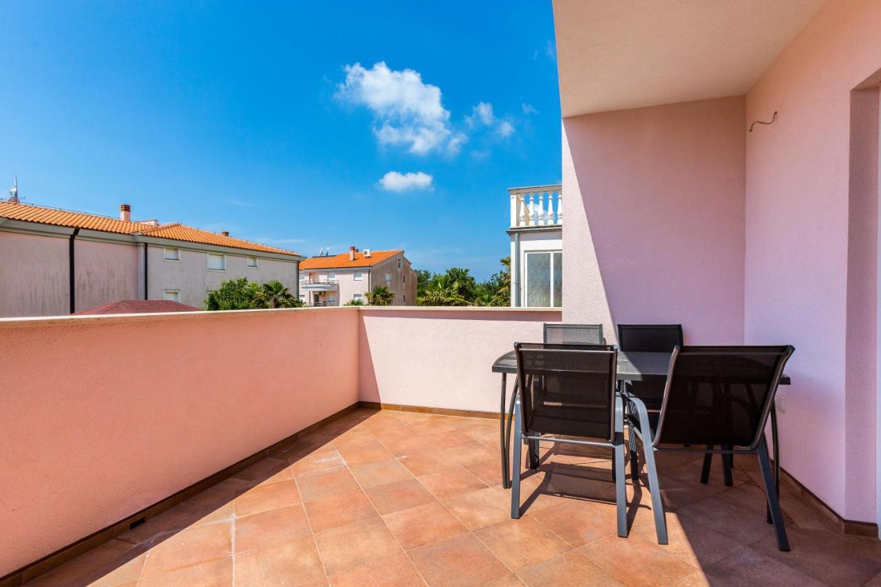 Irina Apartment Медулин Екстериор снимка