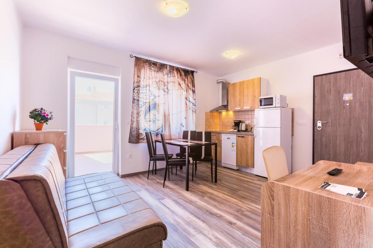 Irina Apartment Медулин Екстериор снимка