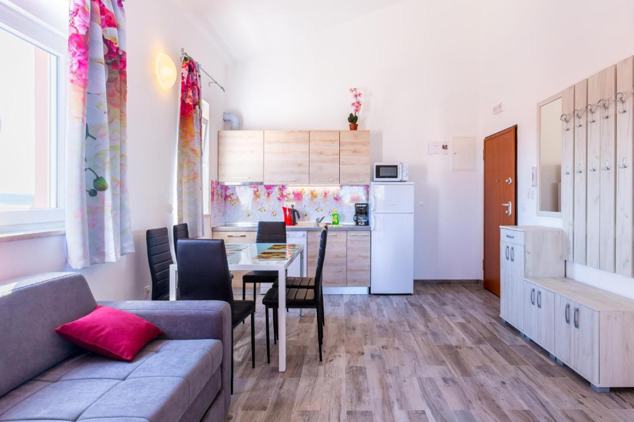 Irina Apartment Медулин Екстериор снимка