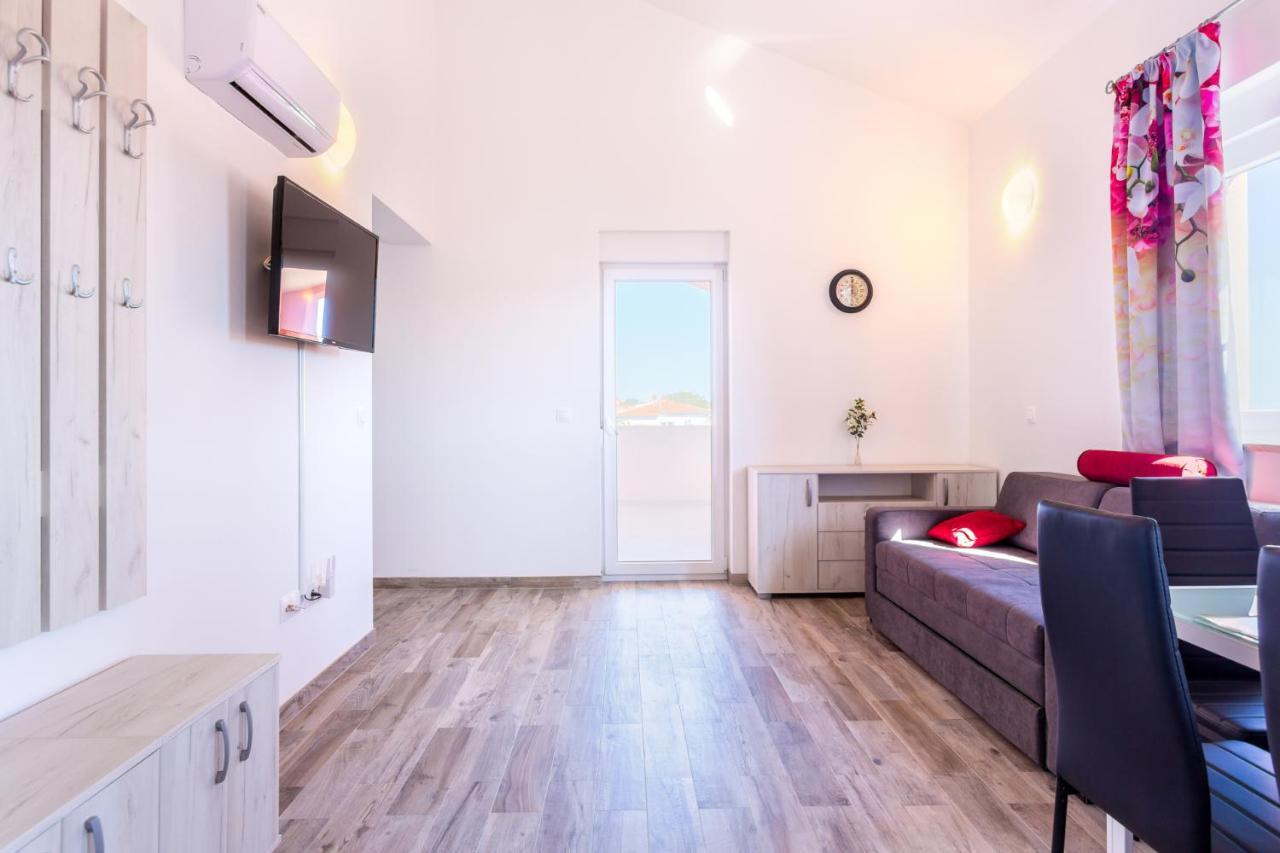 Irina Apartment Медулин Екстериор снимка