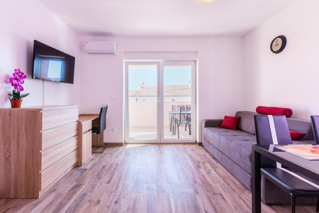 Irina Apartment Медулин Екстериор снимка