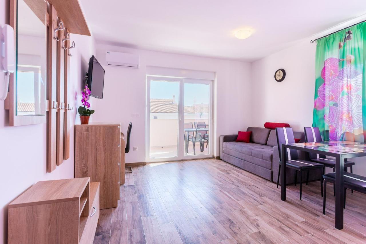 Irina Apartment Медулин Екстериор снимка