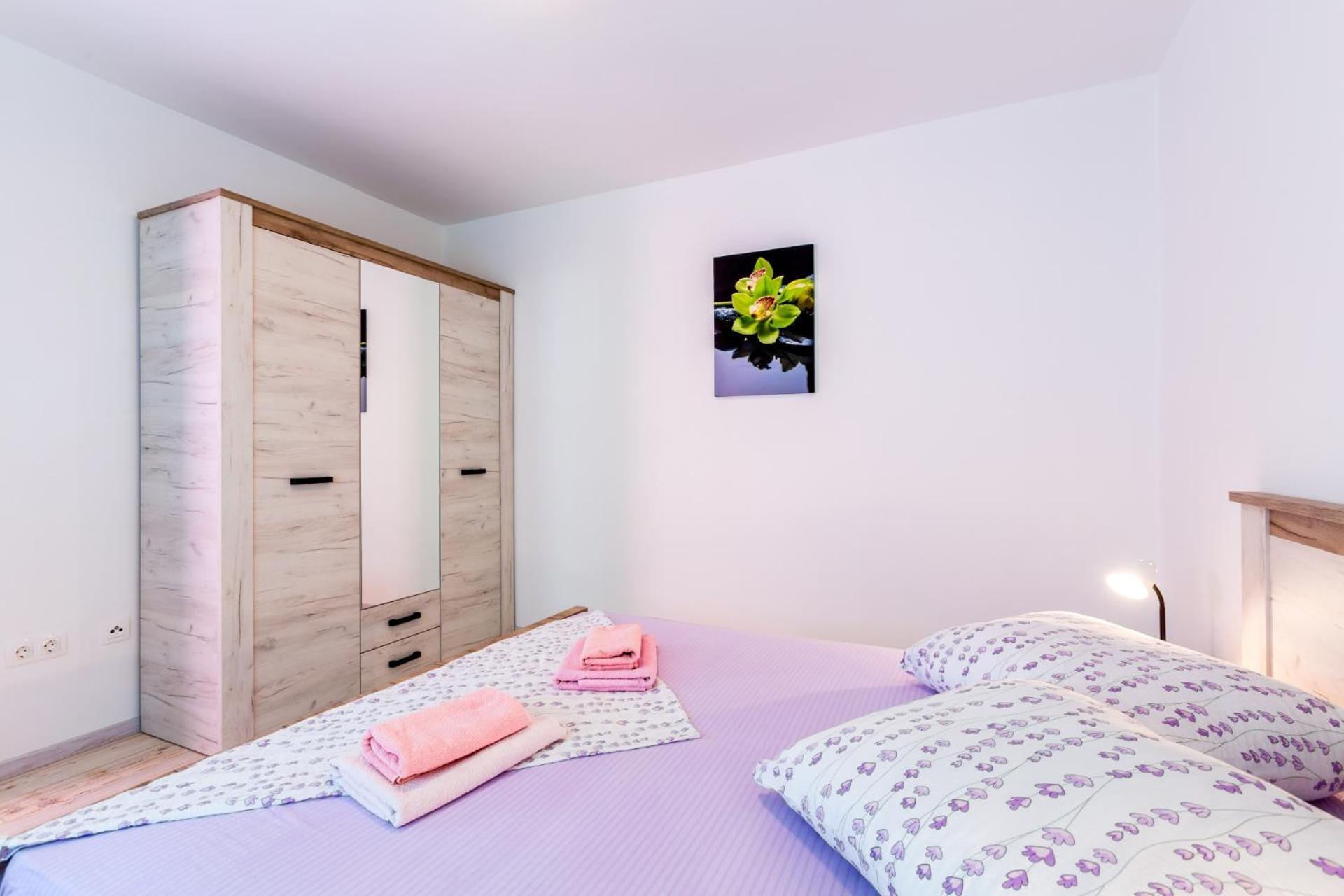 Irina Apartment Медулин Стая снимка